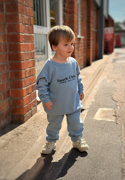 Snack Club Personalied Children's Embroidered Sweatshirt Boog and Bear